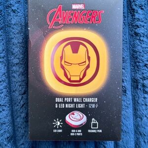 Marvel Avengers Iron Man Wall Charger & Night Light - Red and Yellow